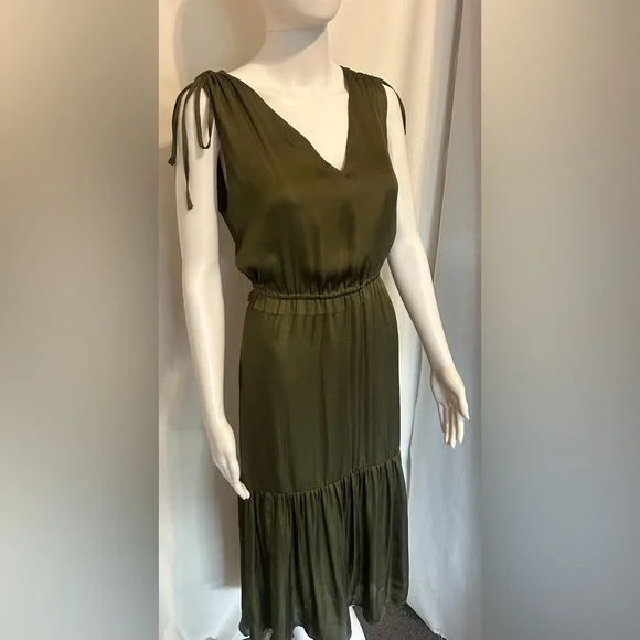 Banana Republic Sz 10 Forest Green Silk Maxi Dress Fairycore Forest Witch Siren - Picture 2 of 12